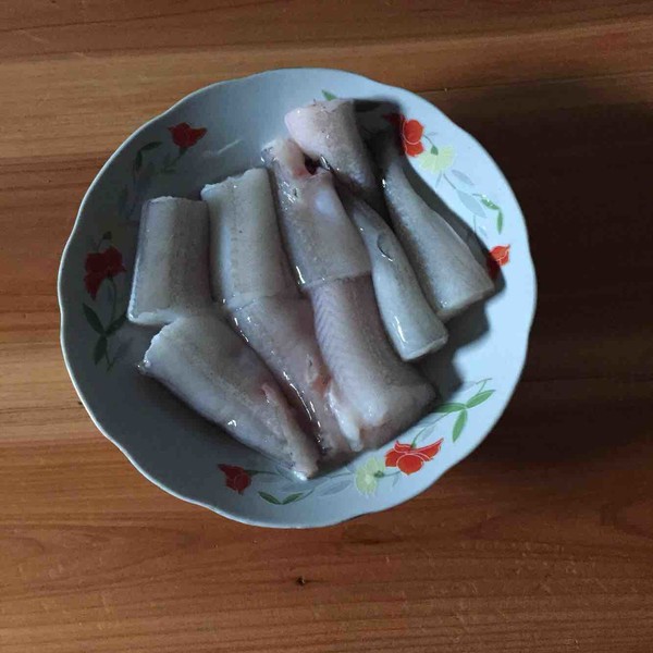 潮汕媽媽們最拿手的～黃豆醬蒸九肚魚的做法-家常味蒸菜譜