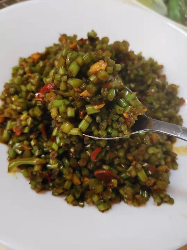 酸辣紅薯葉梗的做法-酸辣味炒菜譜-易網健康養生網 酸辣紅薯葉梗的做法-酸辣味炒菜譜
