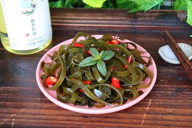 涼拌海帶絲的做法-香辣味拌菜譜-易網健康養生網 涼拌海帶絲的做法-香辣味拌菜譜