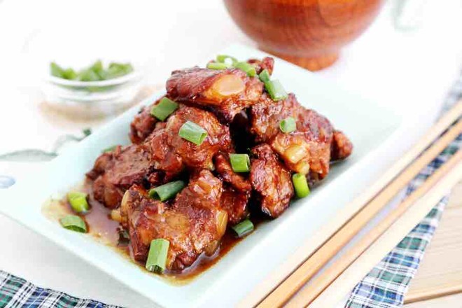 糖醋脆排骨的做法-咸鮮味燒菜譜-易網(wǎng)健康養(yǎng)生網(wǎng) 糖醋脆排骨的做法-咸鮮味燒菜譜