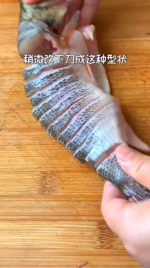 砂鍋燉鱸魚的做法-家常味炒菜譜
