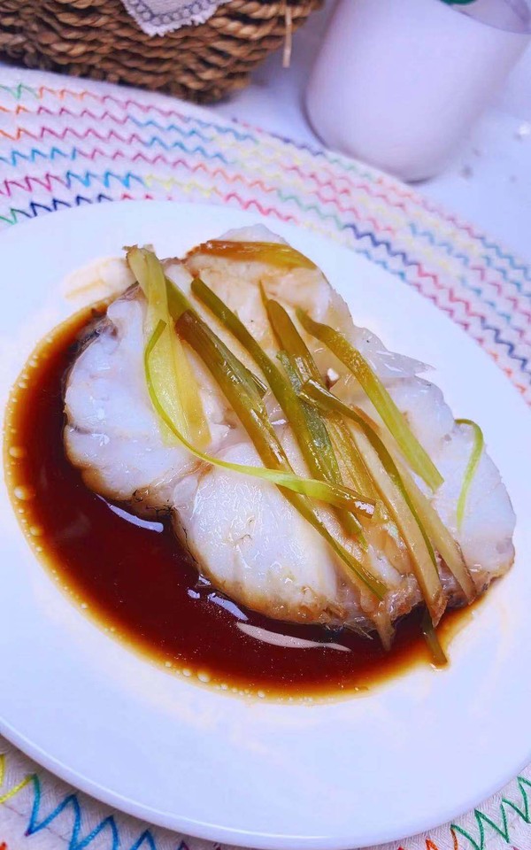 清蒸鱈魚的做法-家常味蒸菜譜-易網(wǎng)健康養(yǎng)生網(wǎng) 清蒸鱈魚的做法-家常味蒸菜譜