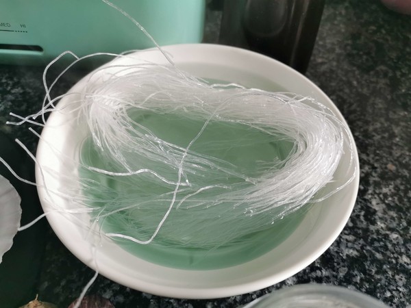 蒜蓉粉絲蒸扇貝的做法-咸鮮味蒸菜譜