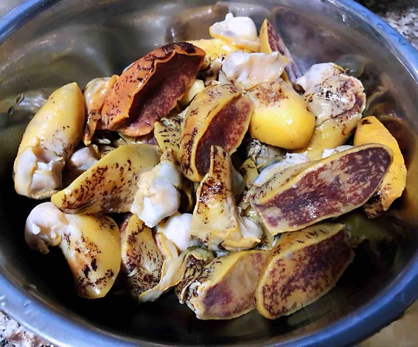 圓蔥拌假鮑魚的做法-酸辣味拌菜譜-易網<a href=http://m.aoa7937.com/ target=_blank class=infotextkey>健康養生</a>網 圓蔥拌假鮑魚的做法-酸辣味拌菜譜