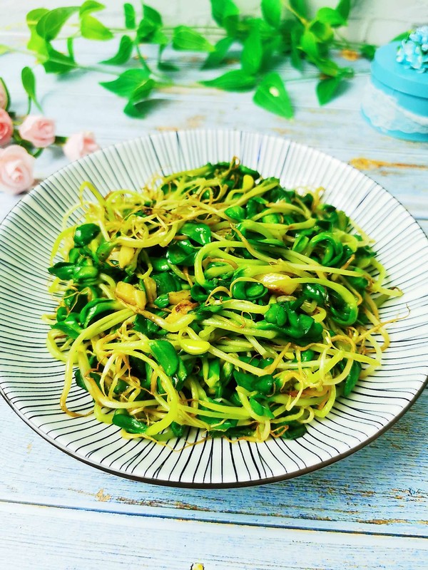 蒜香豆苗的做法-咸鮮味炒菜譜-易網(wǎng)健康養(yǎng)生網(wǎng) 蒜香豆苗的做法-咸鮮味炒菜譜