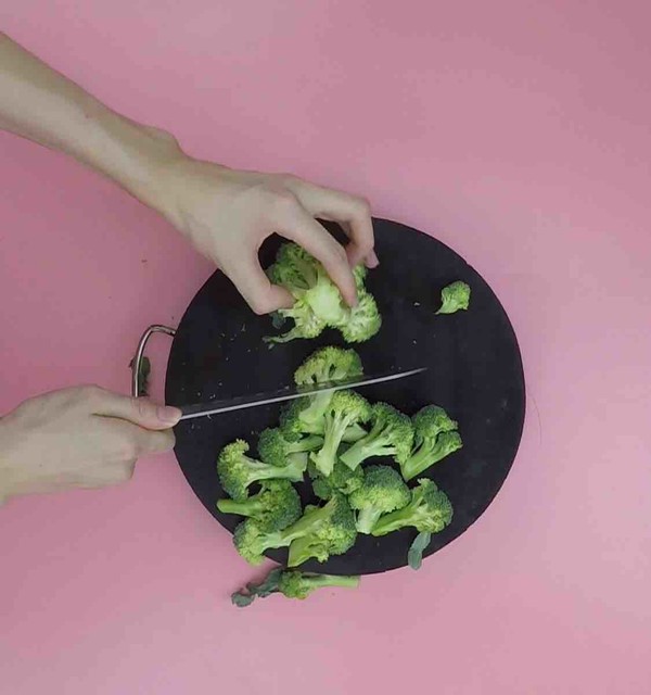 減肥餐 | 西藍花豆腐蛋羹的做法-咸鮮味蒸菜譜-易網健康養生網 減肥餐 | 西藍花豆腐蛋羹的做法-咸鮮味蒸菜譜
