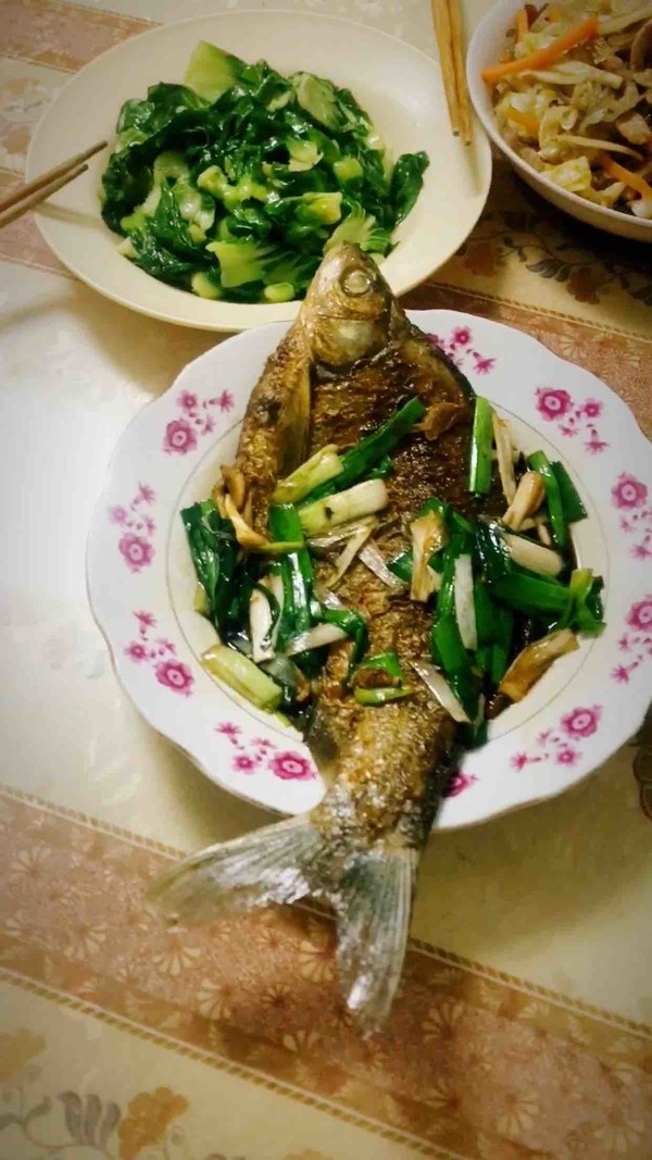 蒜香鳊魚的做法-家常味燒菜譜-易網(wǎng)健康養(yǎng)生網(wǎng) 蒜香鳊魚的做法-家常味燒菜譜