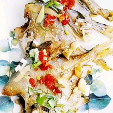 香燜小海魚的做法-咸鮮味燜菜譜