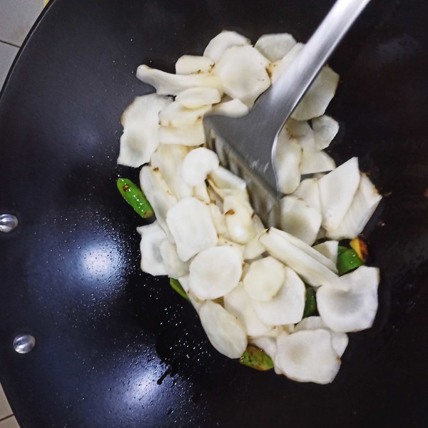 香辣醬炒洋姜的做法-香辣味炒菜譜