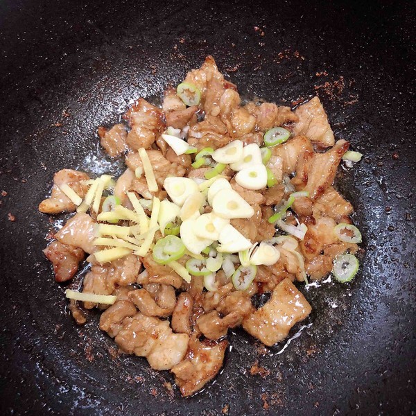 五花肉杏鮑菇(10分鐘快手菜)的做法-咸鮮味炒菜譜-易網(wǎng)健康養(yǎng)生網(wǎng) 五花肉杏鮑菇(10分鐘快手菜)的做法-咸鮮味炒菜譜