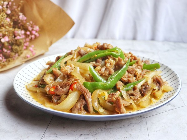 白蘿卜絲炒羊肉的做法-家常味炒菜譜-易網健康養生網 白蘿卜絲炒羊肉的做法-家常味炒菜譜