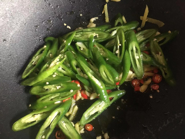 白蘿卜絲炒羊肉的做法-家常味炒菜譜-易網健康養生網 白蘿卜絲炒羊肉的做法-家常味炒菜譜