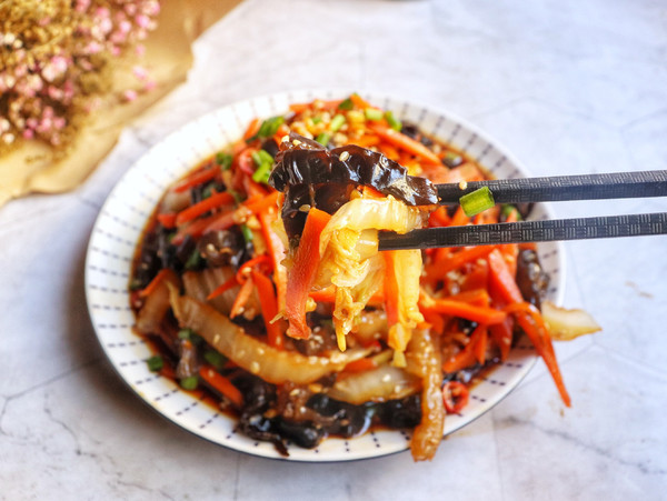 涼拌白菜梗的做法-酸辣味拌菜譜-易網(wǎng)健康養(yǎng)生網(wǎng) 涼拌白菜梗的做法-酸辣味拌菜譜