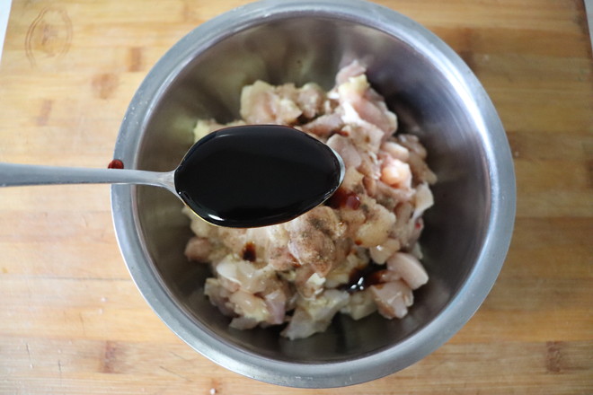 家庭版宮保雞丁的做法-家常味炒菜譜-易網健康養生網 家庭版宮保雞丁的做法-家常味炒菜譜