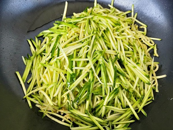 清炒南瓜絲的做法-家常味炒菜譜