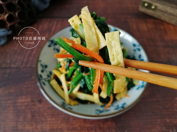 菠菜拌雞蛋的做法-家常味拌菜譜