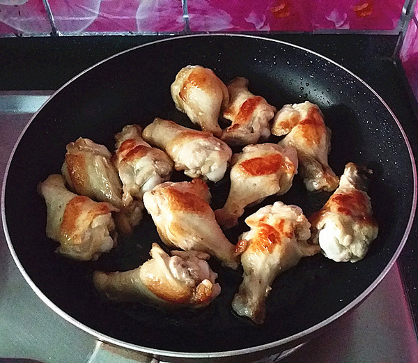 可樂雞翅根的做法-咸鮮味燒菜譜-易網健康養生網 可樂雞翅根的做法-咸鮮味燒菜譜