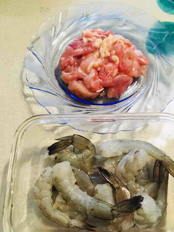 海鮮蝦炒雞的做法-咸鮮味炒菜譜-易網(wǎng)健康養(yǎng)生網(wǎng) 海鮮蝦炒雞的做法-咸鮮味炒菜譜