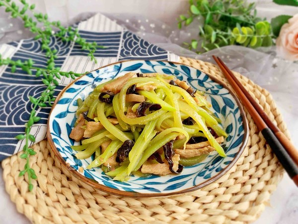 青筍炒肉絲的做法-家常味炒菜譜-易網健康養生網 青筍炒肉絲的做法-家常味炒菜譜