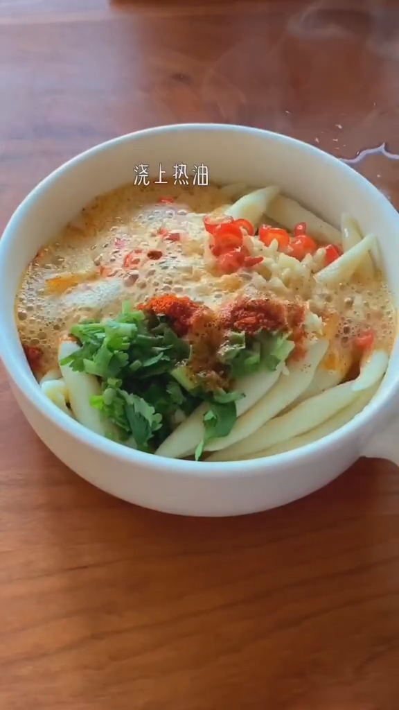 土豆魚面的做法-家常味煮菜譜