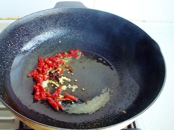 黃心菜燉血塊的做法-家常味燉菜譜-易網(wǎng)健康養(yǎng)生網(wǎng) 黃心菜燉血塊的做法-家常味燉菜譜