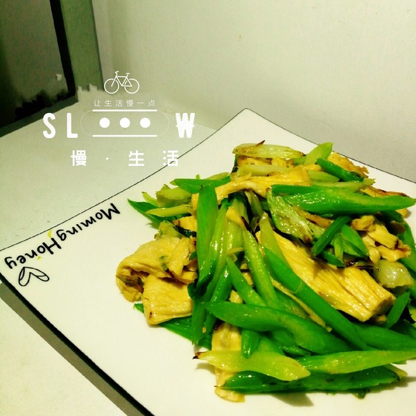 芹菜炒腐竹的做法-家常味炒菜譜-易網(wǎng)健康養(yǎng)生網(wǎng) 芹菜炒腐竹的做法-家常味炒菜譜