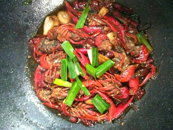 爆炒小龍蝦的做法-香辣味炒菜譜