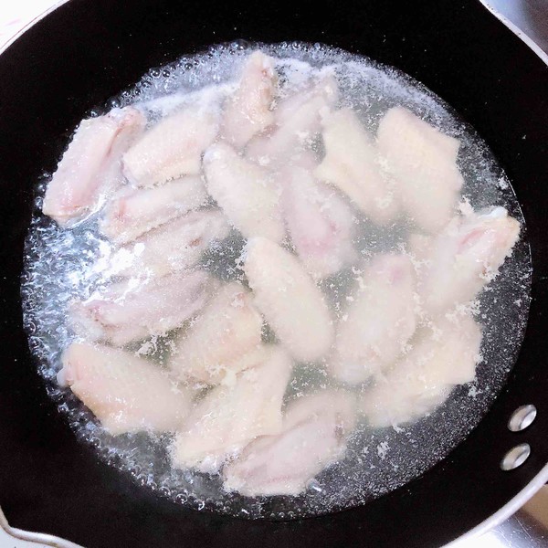 酒釀可樂雞翅的做法-甜味燉菜譜-易網健康養生網 酒釀可樂雞翅的做法-甜味燉菜譜