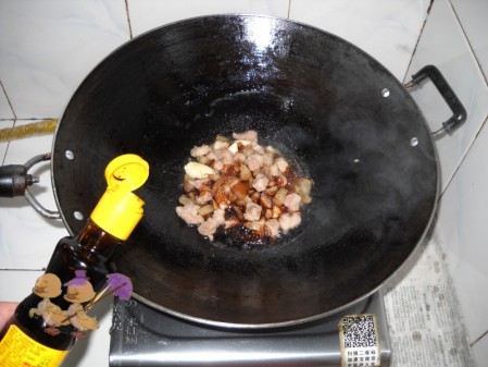 千張結筍干冬瓜煲的做法-家常味煲菜譜-易網健康養生網 千張結筍干冬瓜煲的做法-家常味煲菜譜