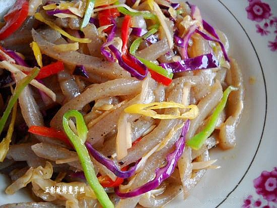 五彩酸辣魔芋絲的做法-酸辣味炒菜譜-易網健康養生網 五彩酸辣魔芋絲的做法-酸辣味炒菜譜