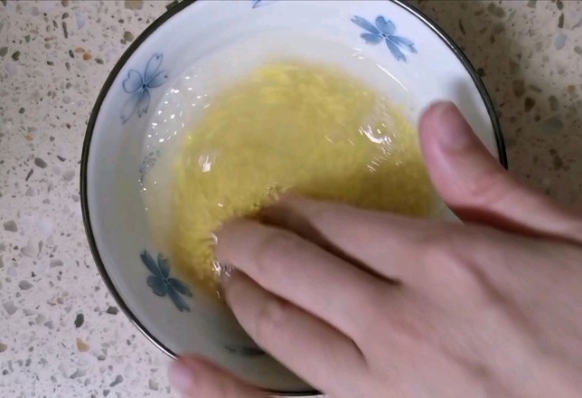 小米牛肉丸子的做法-家常味蒸菜譜-易網(wǎng)<a href=http://m.aoa7937.com/ target=_blank class=infotextkey>健康養(yǎng)生</a>網(wǎng) 小米牛肉丸子的做法-家常味蒸菜譜