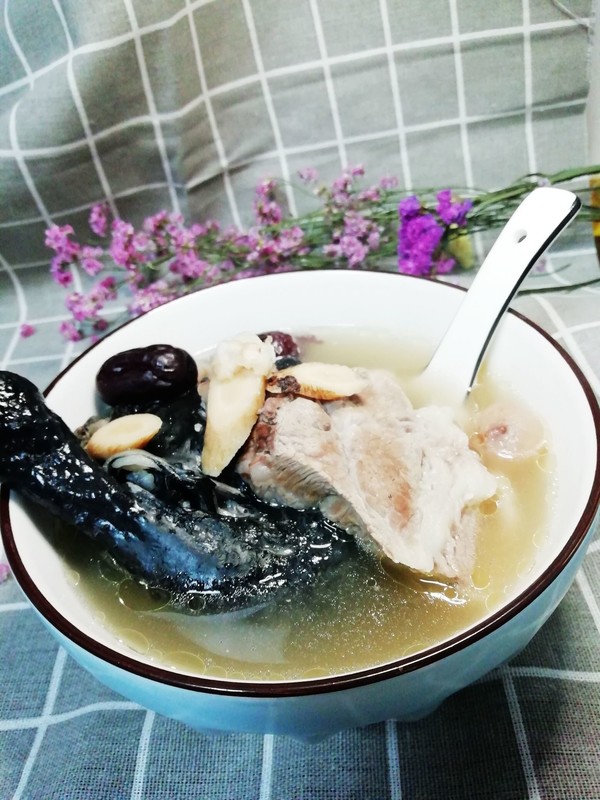 花旗參煲烏雞湯的做法-家常味煮菜譜