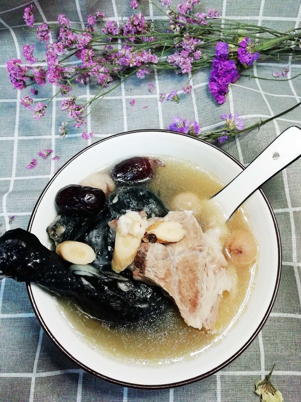 花旗參煲烏雞湯的做法-家常味煮菜譜