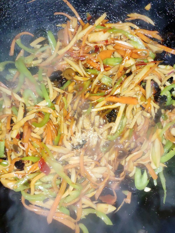 雞腿菇炒三絲的做法-魚香味炒菜譜