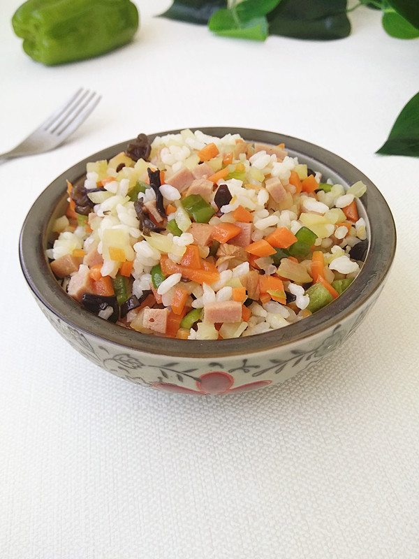 牛肉腸時(shí)蔬炒飯的做法-咸鮮味炒菜譜-易網(wǎng)健康養(yǎng)生網(wǎng) 牛肉腸時(shí)蔬炒飯的做法-咸鮮味炒菜譜