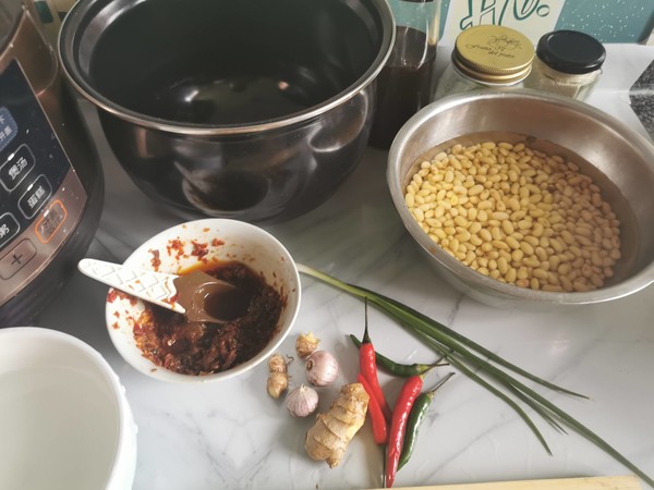 麻辣豆的做法-麻辣味炒菜譜-易網<a href=http://m.aoa7937.com/ target=_blank class=infotextkey>健康養生</a>網 麻辣豆的做法-麻辣味炒菜譜