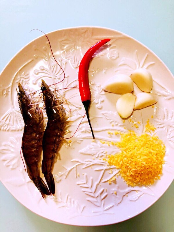 避風塘炒蝦的做法-咸鮮味炒菜譜-易網<a href=http://m.aoa7937.com/ target=_blank class=infotextkey>健康養生</a>網 避風塘炒蝦的做法-咸鮮味炒菜譜