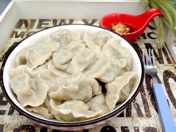 羊肉芹菜餃子的做法-家常味煮菜譜-易網健康養生網 羊肉芹菜餃子的做法-家常味煮菜譜