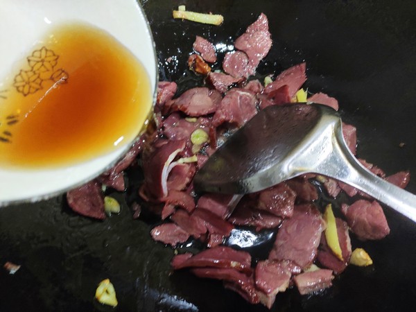 西葫蘆炒馬肉的做法-家常味炒菜譜-易網健康養生網 西葫蘆炒馬肉的做法-家常味炒菜譜
