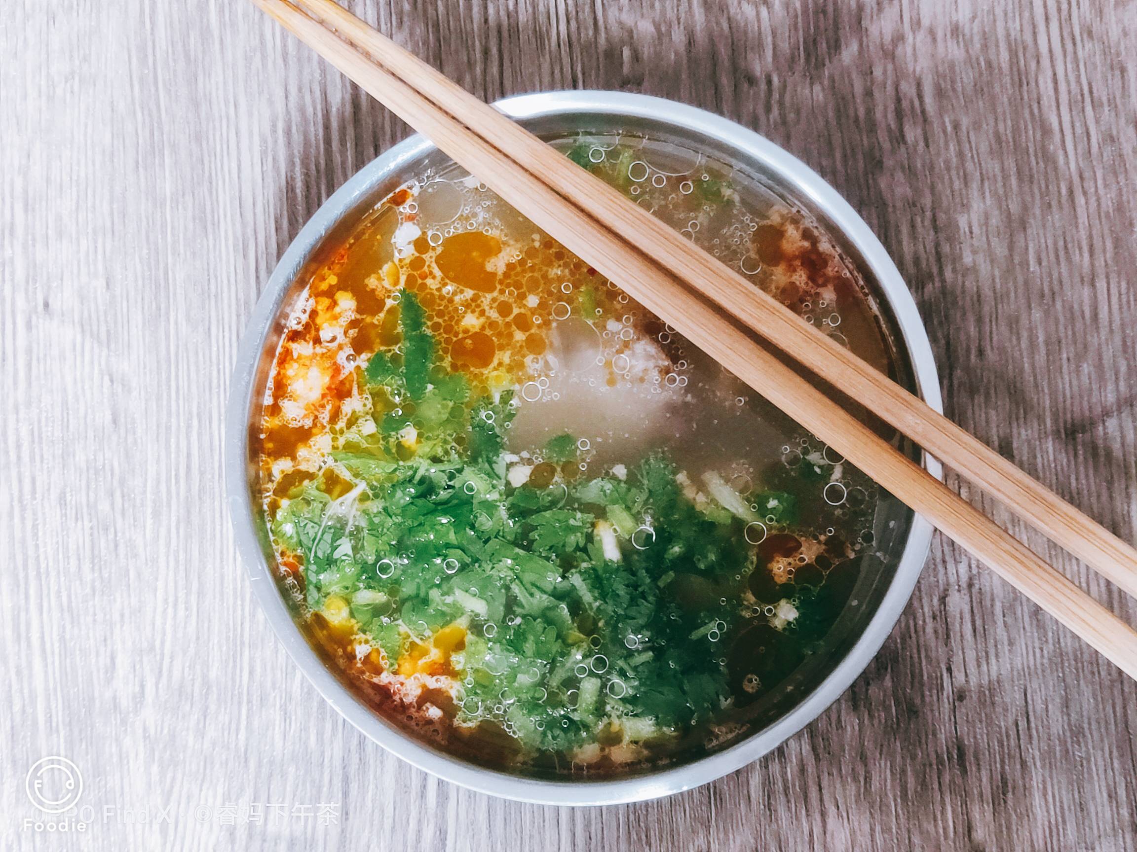 簡(jiǎn)單版羊湯的做法-咸鮮味煮菜譜
