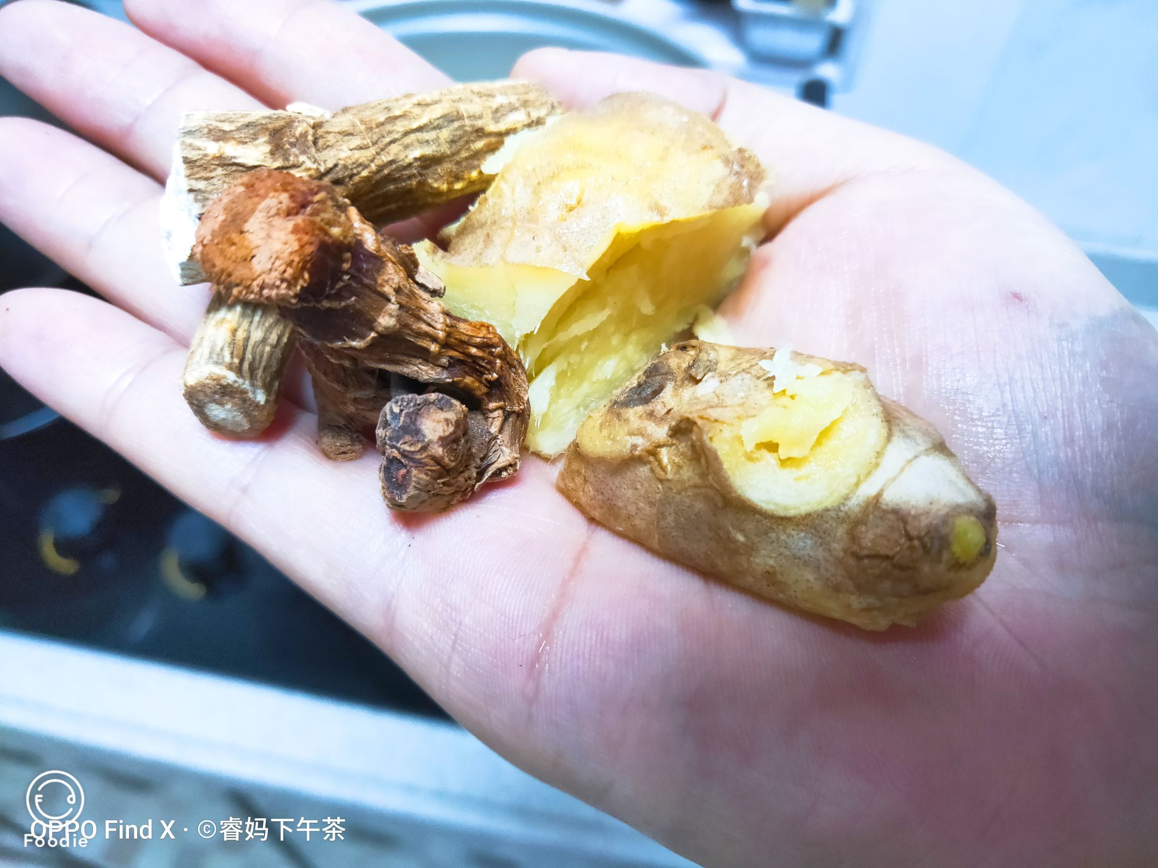 簡(jiǎn)單版羊湯的做法-咸鮮味煮菜譜