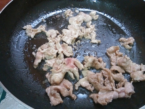 平菇炒肉片的做法-家常味炒菜譜-易網(wǎng)健康養(yǎng)生網(wǎng) 平菇炒肉片的做法-家常味炒菜譜
