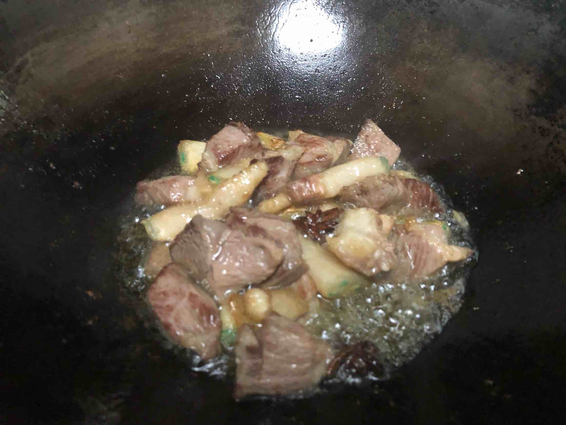 百葉結(jié)燒肉的做法-家常味燒菜譜-易網(wǎng)健康養(yǎng)生網(wǎng) 百葉結(jié)燒肉的做法-家常味燒菜譜