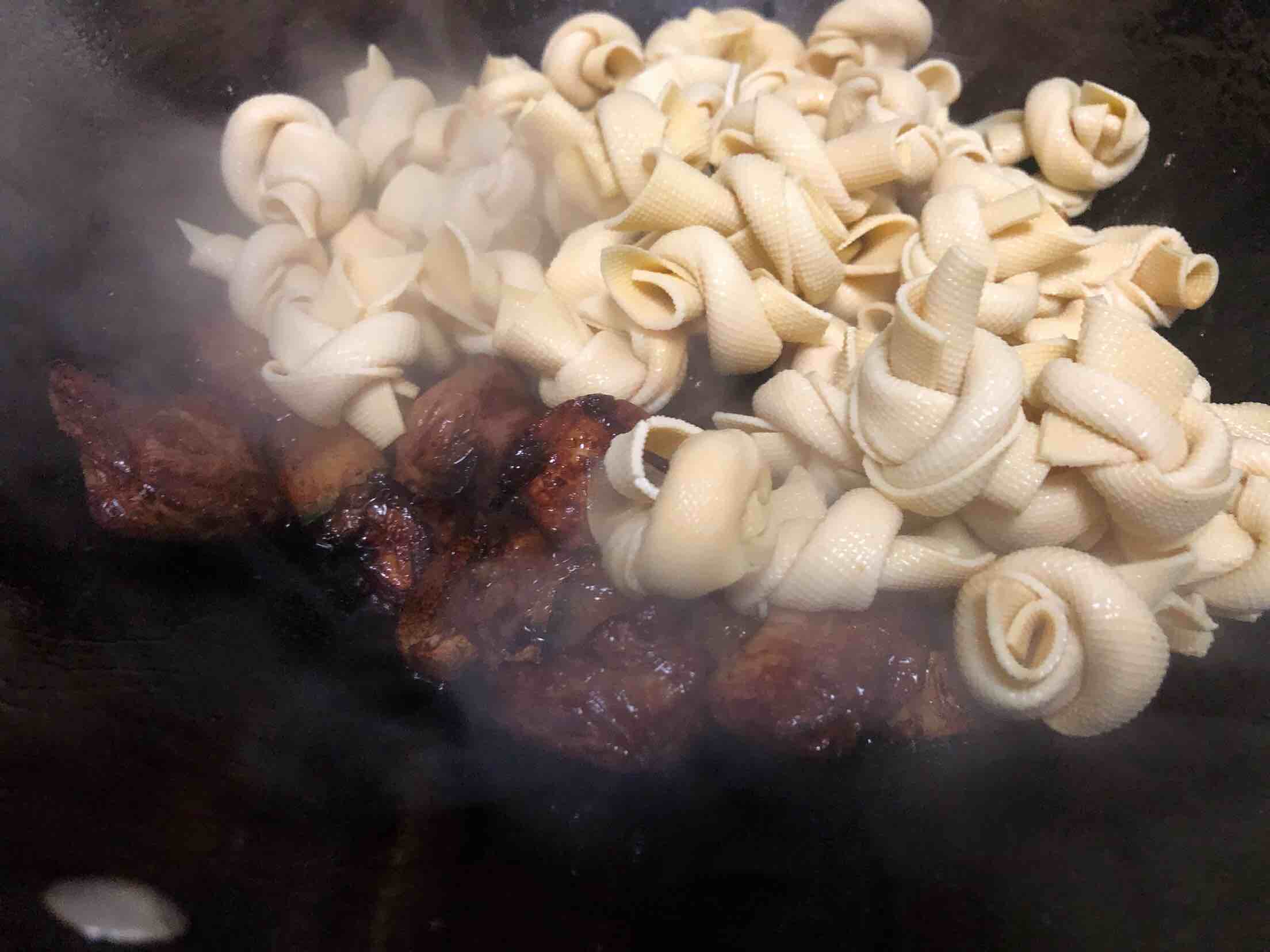 百葉結(jié)燒肉的做法-家常味燒菜譜-易網(wǎng)健康養(yǎng)生網(wǎng) 百葉結(jié)燒肉的做法-家常味燒菜譜