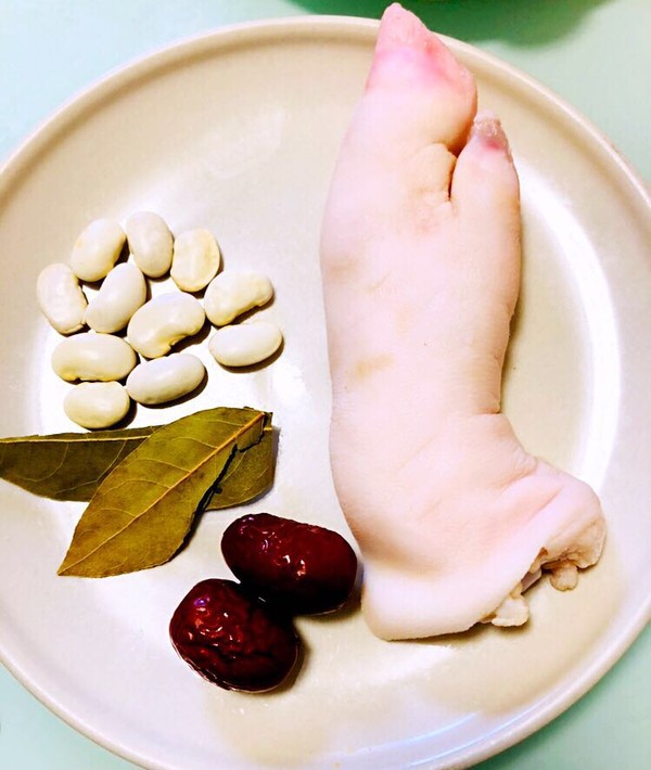 老媽蹄花的做法-咸鮮味燉菜譜-易網<a href=http://m.aoa7937.com/ target=_blank class=infotextkey>健康養生</a>網 老媽蹄花的做法-咸鮮味燉菜譜