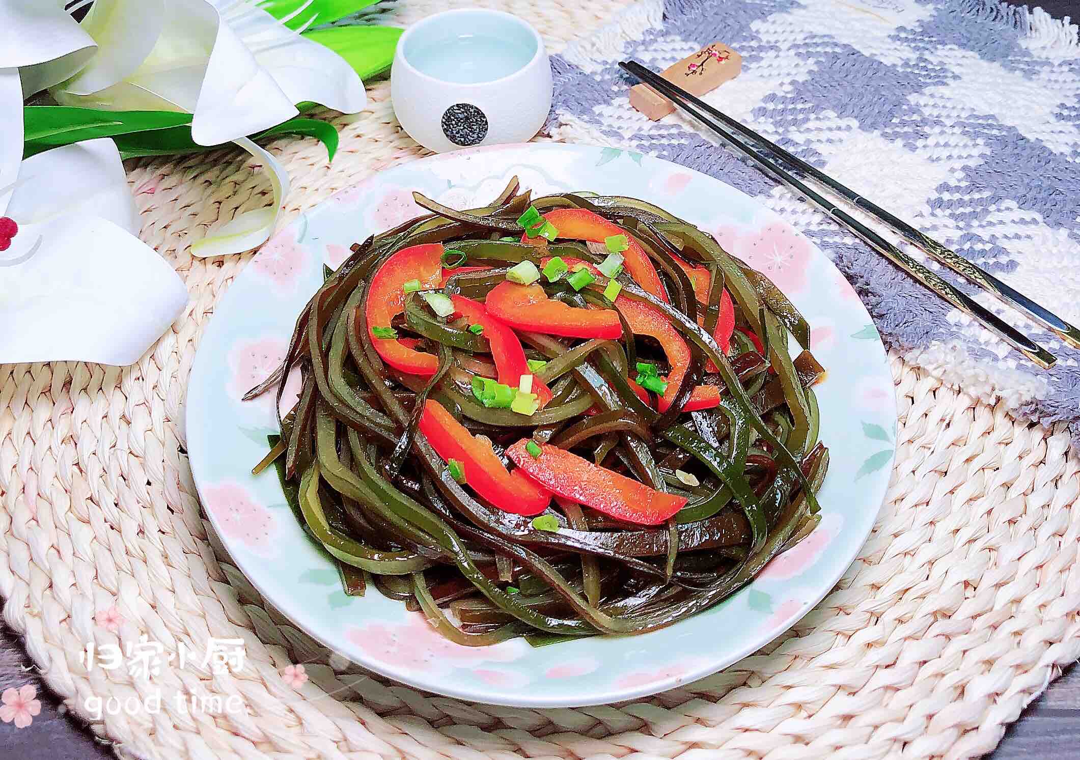 豬油香辣海帶絲的做法-咸鮮味炒菜譜-易網(wǎng)健康養(yǎng)生網(wǎng) 豬油香辣海帶絲的做法-咸鮮味炒菜譜