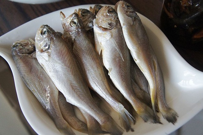 香煎小黃花魚(yú)的做法-香辣味煎菜譜