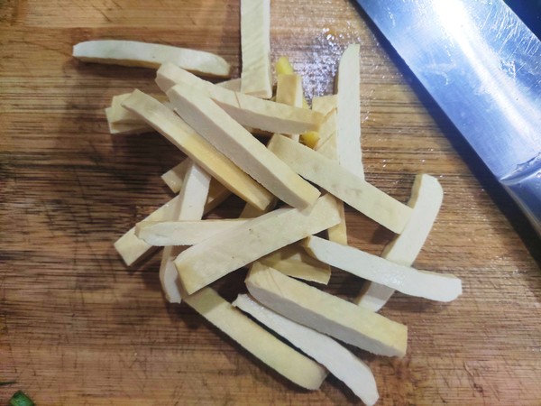 茶干炒馬肉的做法-家常味炒菜譜