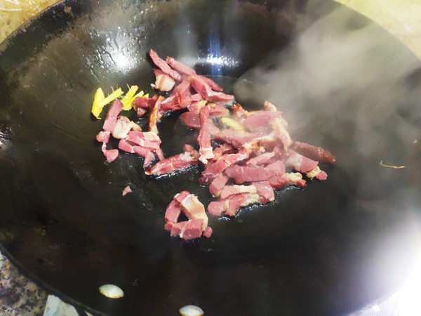茶干炒馬肉的做法-家常味炒菜譜