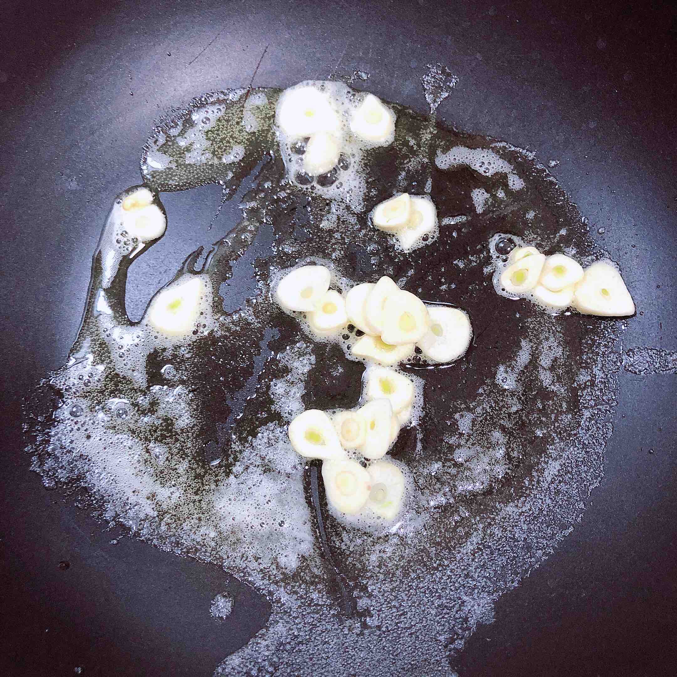 黃油黑椒西葫蘆(快手菜)的做法-黑椒味炒菜譜-易網(wǎng)健康養(yǎng)生網(wǎng) 黃油黑椒西葫蘆(快手菜)的做法-黑椒味炒菜譜
